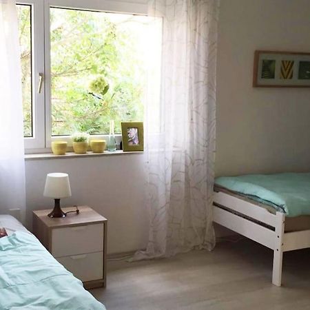 22B Grosse Wohnung Mit Balkon, Smarttv Und Wlan Korb Bagian luar foto